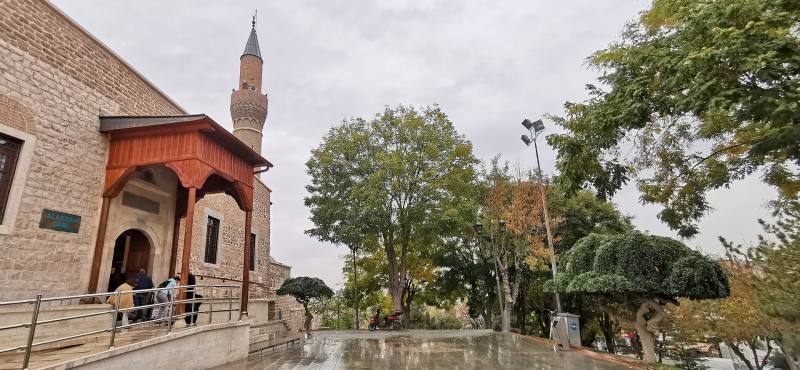 Alâeddin Camii ve minaresi